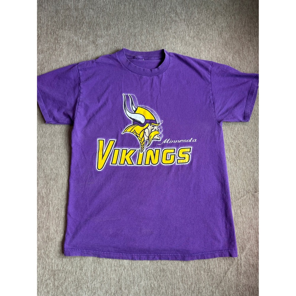 Vintage Minnesota Vikings T-Shirt Purple Graphic Logo NFL Fan Tee Mens Large